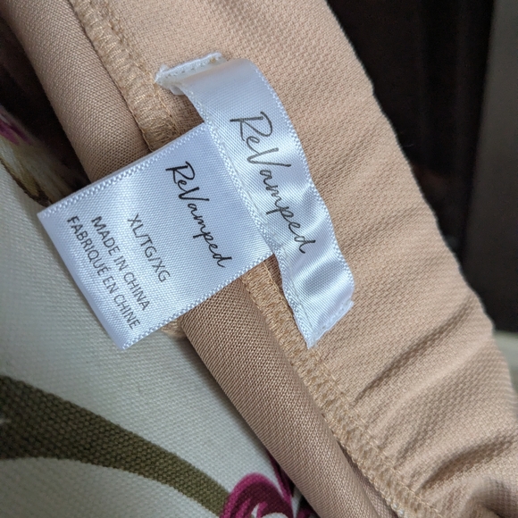 Revamped Wide Leg Pants in Cream with Button Detail - Picture 4 of 4